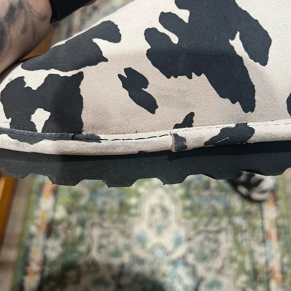 BearPaw Margo Cow Print Suede Boots, Women’s 11 - Picture 9 of 9
